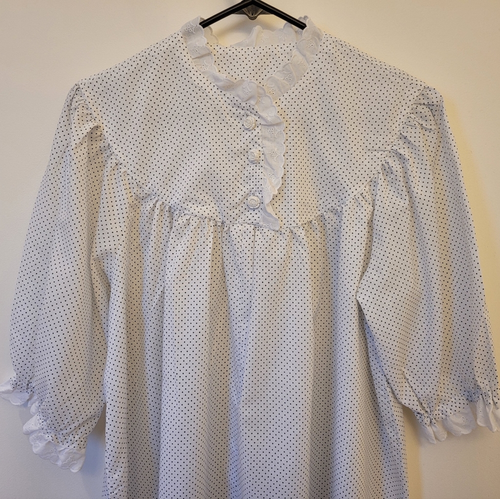NWOT handmade light weight cotton vintage white navy dot nightgown ladies small